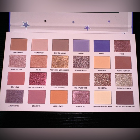 Brand new eyeshadow palette - Picture 4 of 5